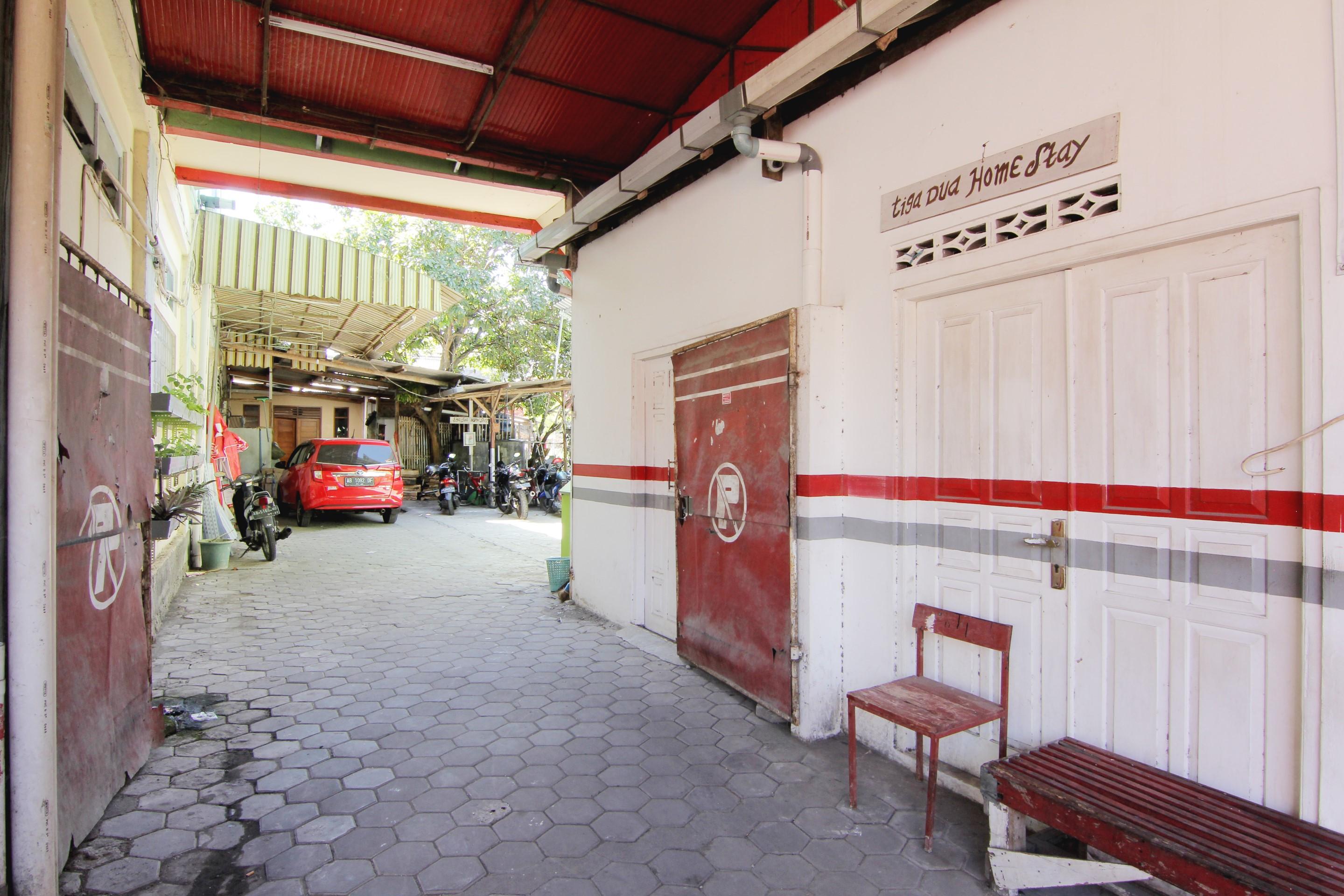 Tiga Dua Homestay Yogyakarta Eksteriør bilde